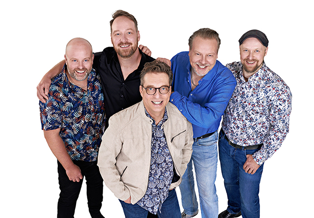 Finlanders viihdyttää Kyläkaupan Kesätansseissa perjantaina 16.8.2024.